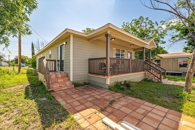 705 Fay St, Sonora, TX 76950 - view of front of property with covered porch