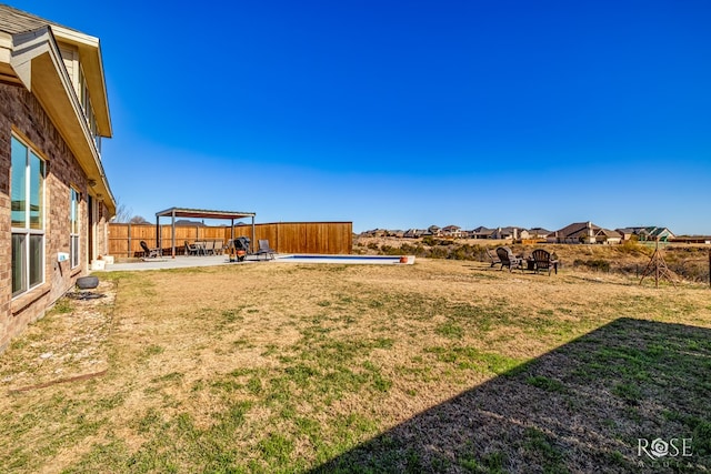 view of yard featuring a patio