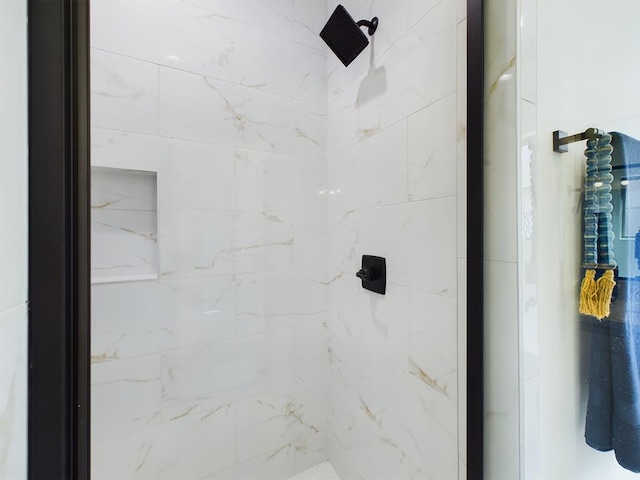 3608 Clearview Dr, San Angelo, TX 76904 - full bath with a tile shower