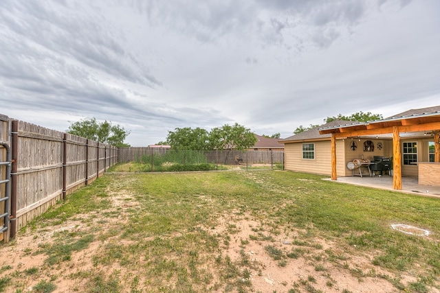 7805 Elk Run, San Angelo, TX 76901 - view of yard featuring a patio area