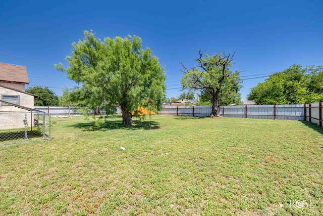606 E 17th St, San Angelo, TX 76903 - photo 29