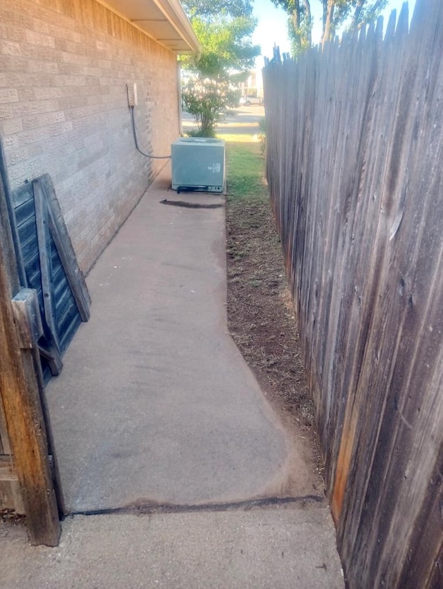 3317 Rockbrook Dr, San Angelo, TX 76904 - view of patio