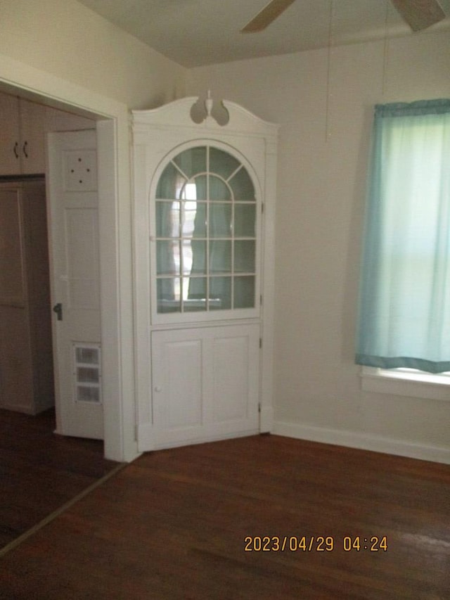 717 N Jefferson St, San Angelo, TX 76901 - photo 3
