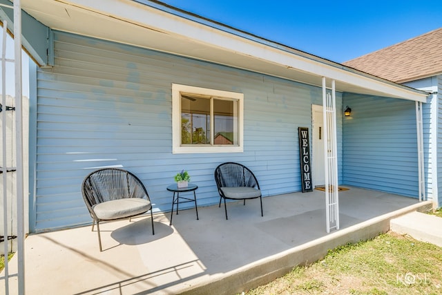 34 W 9th St, San Angelo, TX 76903 - view of porch