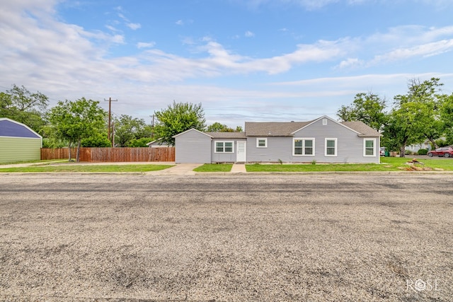 204 S Monroe St, San Angelo, TX 76901 - photo 30