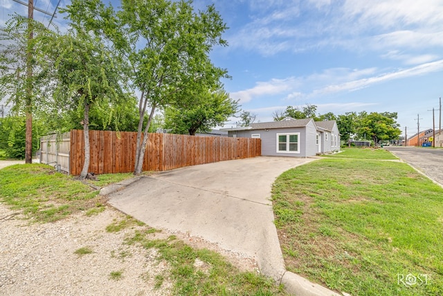204 S Monroe St, San Angelo, TX 76901 - photo 29