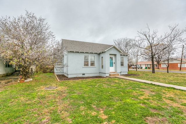 view of front of house featuring a front yard