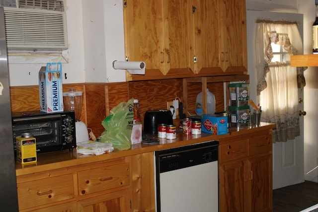 kitchen with dishwasher