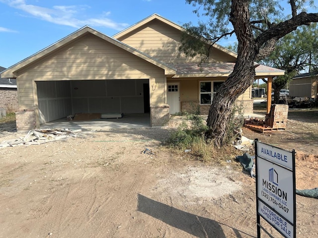 view of front of house featuring a garage