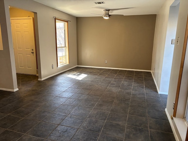 empty room with ceiling fan