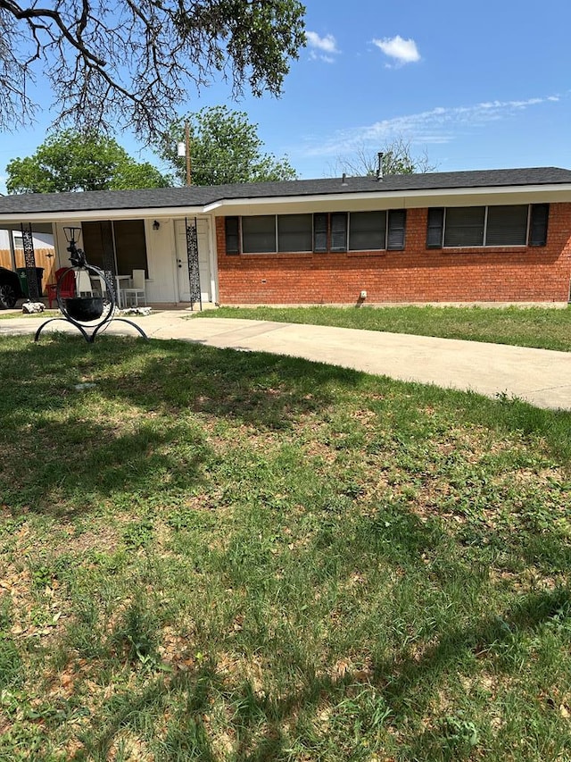 248 N Oxford Dr, San Angelo, TX 76901 - photo 1