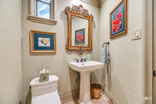 bathroom with sink and toilet