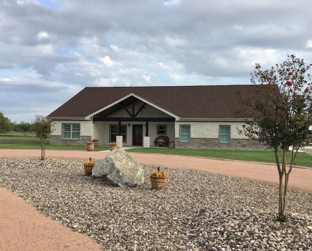 12320 Little Sorrel Trl, San Angelo, TX 76904 - view of front of home featuring a front yard