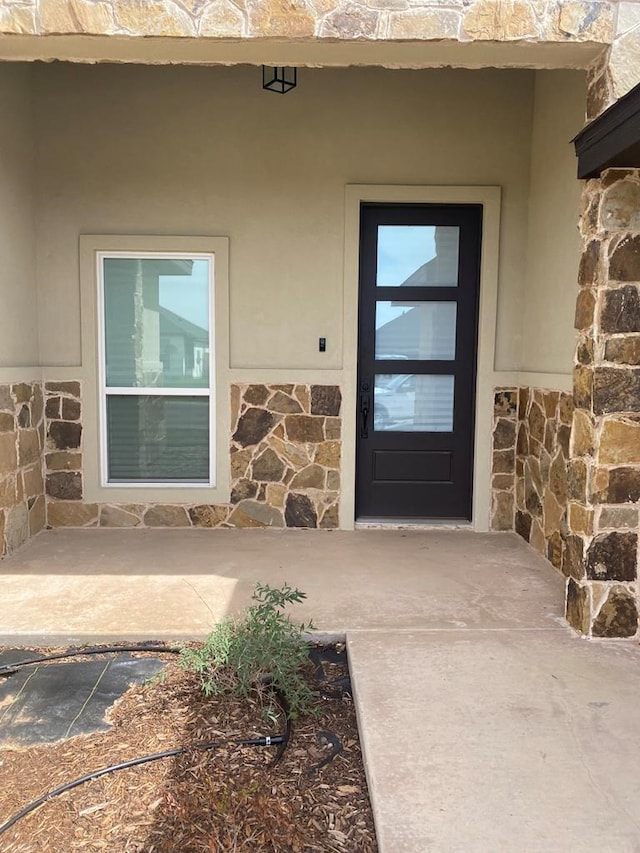5610 Slayde St, San Angelo, TX 76904 - entrance to property with stone siding and stucco siding