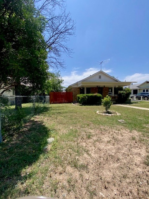 925 E 40th St, San Angelo, TX 76903 - view of yard