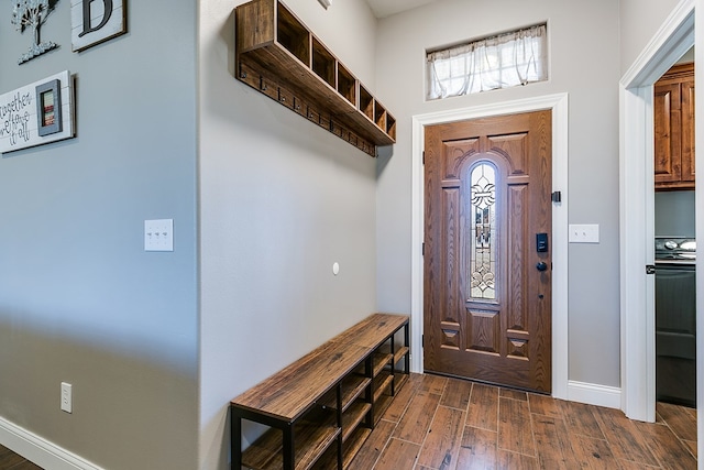 view of foyer entrance