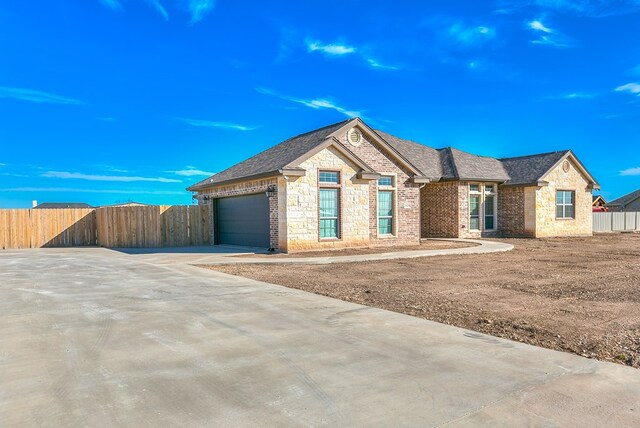 view of front facade with a garage