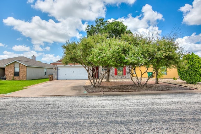 2517 Mcgill Blvd, San Angelo, TX 76905 - photo 1