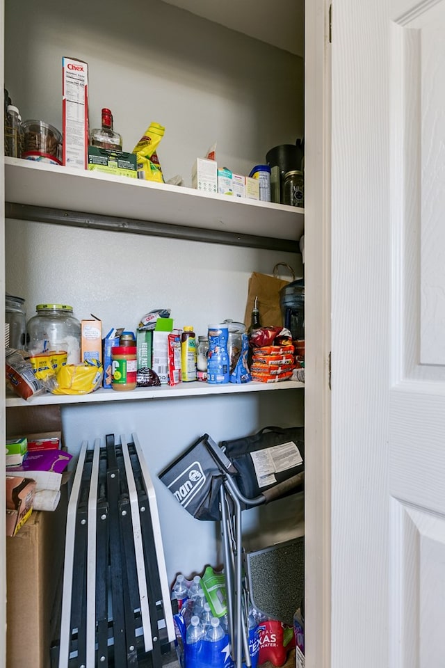 419 N Emerson St, San Angelo, TX 76903 - view of pantry