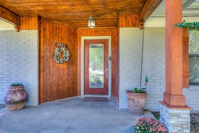 view of property entrance