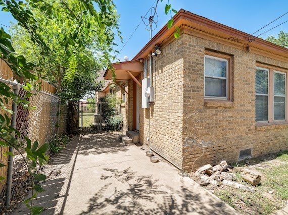 2229 Waco St, San Angelo, TX 76901 - photo 25