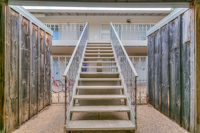 2472-D University Ave, San Angelo, TX 76904 - view of stairs