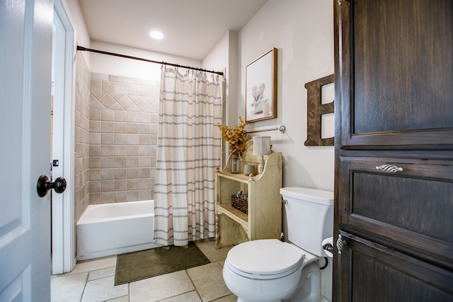 6023 Warwick Dr, San Angelo, TX 76904 - full bath featuring toilet and shower / bathtub combination with curtain