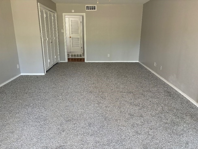 unfurnished bedroom featuring carpet floors