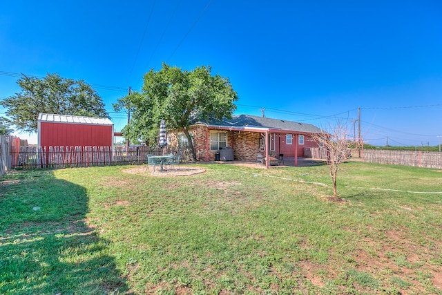 6376 Fm 380, San Angelo, TX 76905 - view of yard with a patio