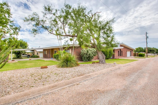 209 N N Ave Unit B, Ballinger, TX 76821 - photo 1