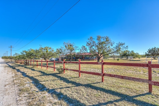 view of yard featuring a rural view