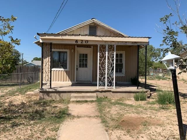620 W 19th St, San Angelo, TX 76903 - view of front of home featuring covered porch