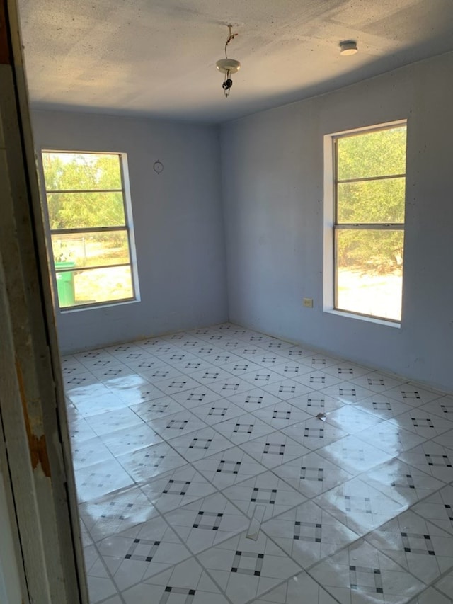 620 W 19th St, San Angelo, TX 76903 - view of spare room