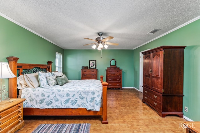 2713 Canyon Creek Dr, San Angelo, TX 76904 - bedroom featuring crown molding, a textured ceiling, light wood-type flooring, ceiling fan, and baseboards