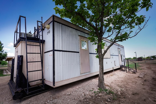7229 Sun Ln, San Angelo, TX 76901 - view of outbuilding