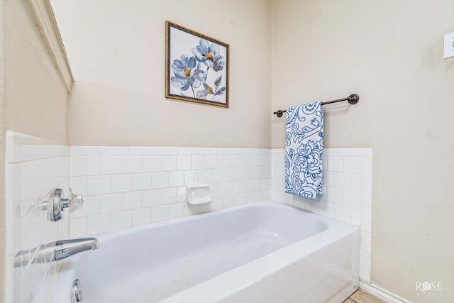 5221 Coral Way, San Angelo, TX 76904 - full bathroom featuring a bath