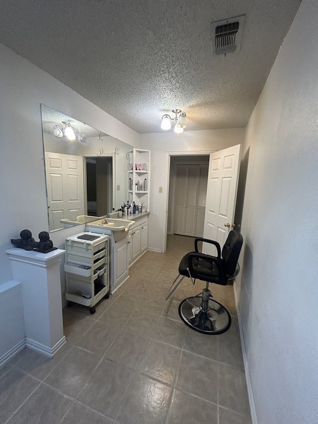 701 E 40th St, San Angelo, TX 76903 - photo 16