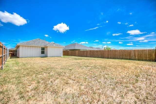 909 E 39th St, San Angelo, TX 76903 - view of fenced backyard