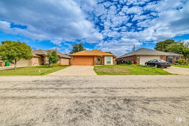 38 Amberwood Dr, San Angelo, TX 76905 - photo 2
