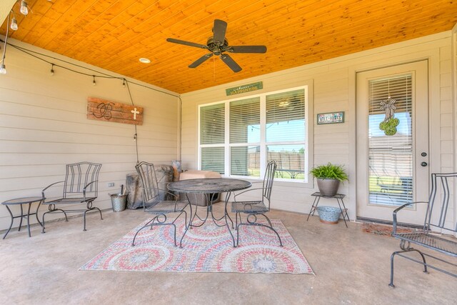 view of patio featuring a ceiling fan