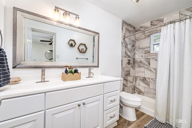 412 E Holmes Ave, Bronte, TX 76933 - full bath featuring double vanity, wood finished floors, and a tile shower