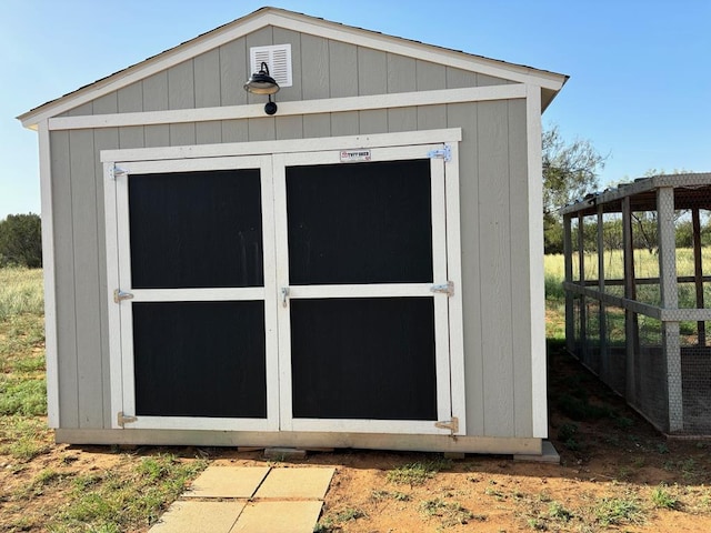 view of outbuilding