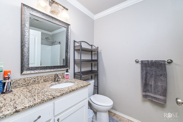1335 Reece Rd, San Angelo, TX 76904 - full bath with toilet, crown molding, vanity, a shower, and baseboards