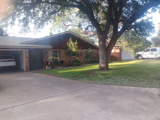 3002 Tanglewood Dr, San Angelo, TX 76904 - photo 1