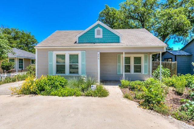 bungalow featuring a porch