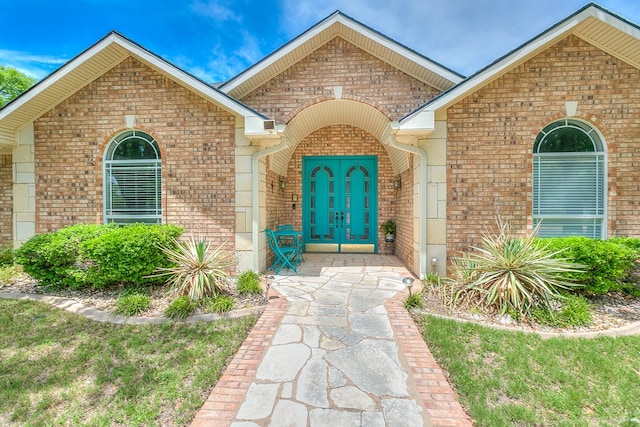 1001 Avondale Ave, San Angelo, TX 76901 - view of exterior entry with brick siding