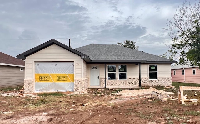 309 E 25th St, San Angelo, TX 76903 - view of front facade featuring roof with shingles