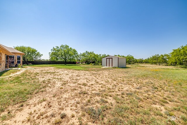 7738 Bison Trl, San Angelo, TX 76901 - view of grassy yard