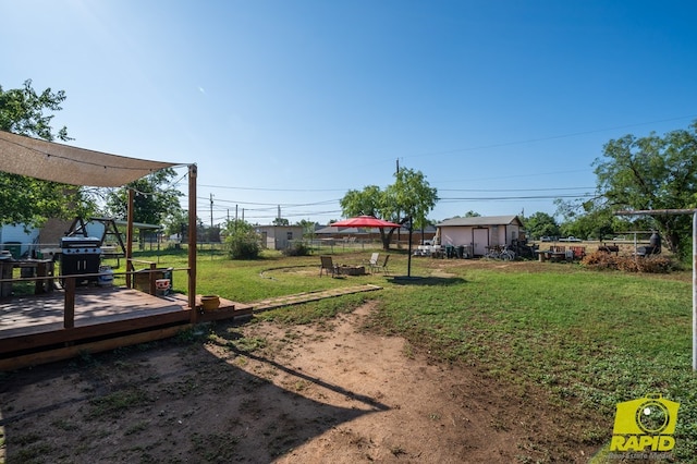 113 N Belaire Ave, San Angelo, TX 76905 - view of yard featuring a deck