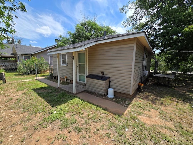 42 W 26th St, San Angelo, TX 76903 - view of outdoor structure